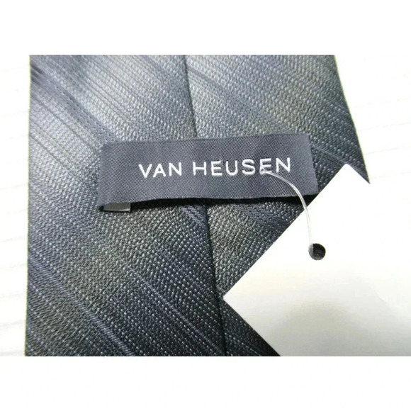 VAN HEUSEN Men's Necktie Gray Diagonal Stripe Extra Long ~ NEW with Tags - Picture 4 of 5